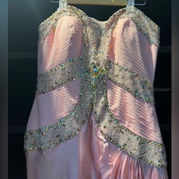 Silk strapless evening gown - Picture 5 of 5